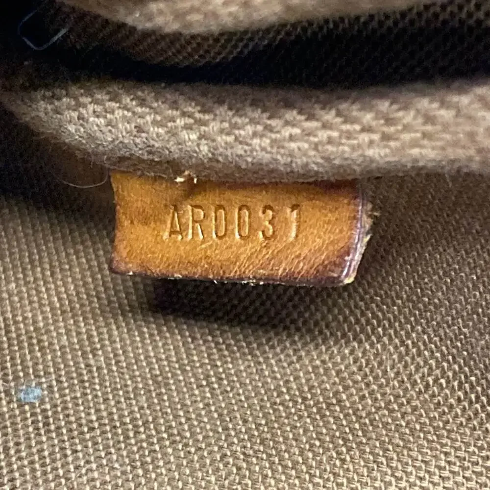 Louis Vuitton Pochette Accessoires Monogram Graffiti Handbag M92193